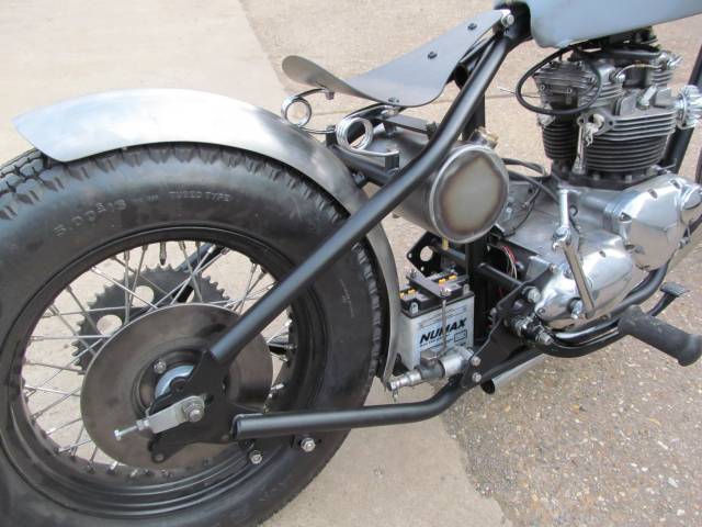 Triumph shop bobber frame